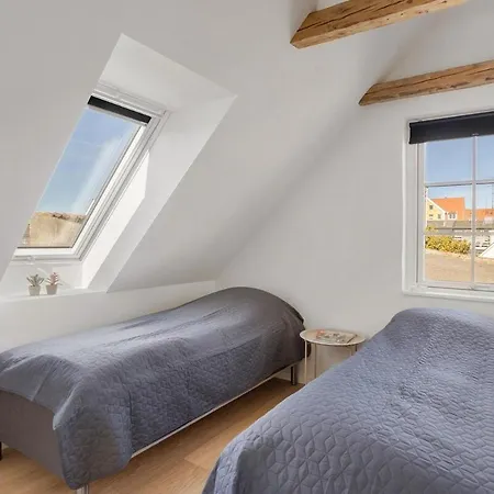 Newly Renovated House Close To The Ferry, Downtown, And The