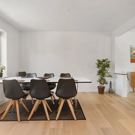 Villa Newly Renovated House Close To The Ferry, Downtown, And The